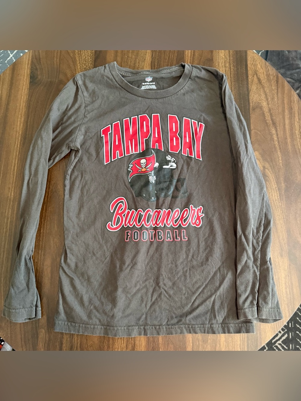 Boys Tampa bay buccaneers shirt